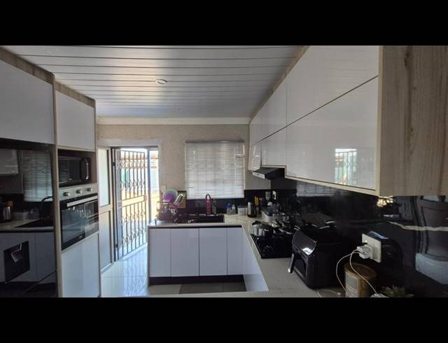 3 BEDROOM HOUSE FOR SALE IN KLERKSOORD